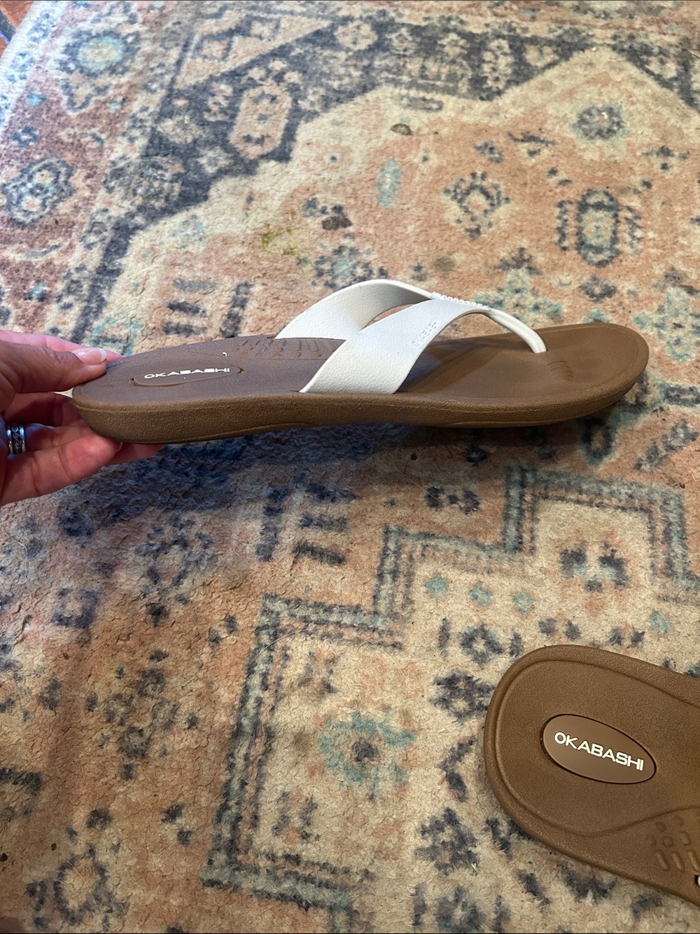 Okabashi Women's White and Tan Flip Flop Sandals - Picture 6 of 11